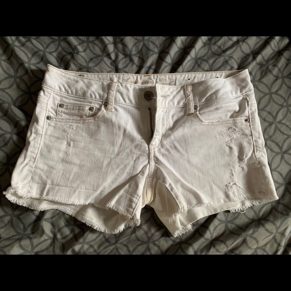 american eagle white shorts